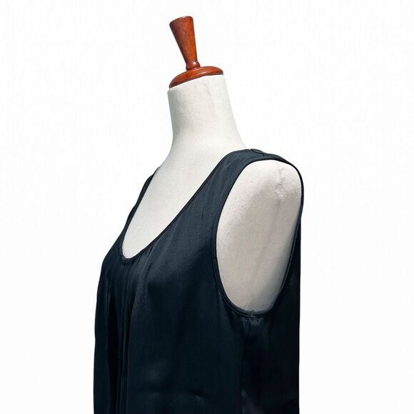 Escada Blouse Size 44 Black Pleated‎ Sleeveless Scoopneck Top Dressy Classic - Picture 3 of 9